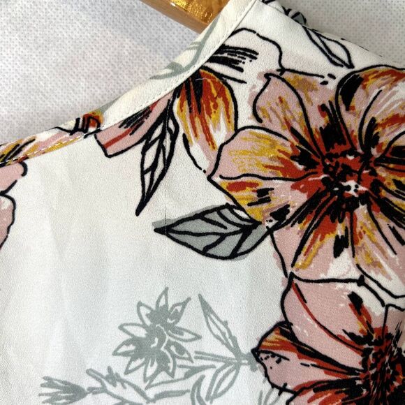 Van Heusen Floral Print Lightweight Sheer Blouse Medium Cottage Core - Picture 9 of 9